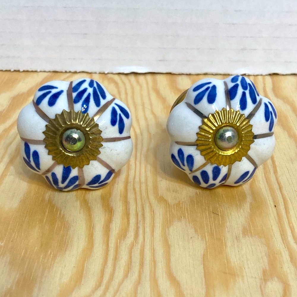 Set of 2 Ceramic Drawer Knobs
